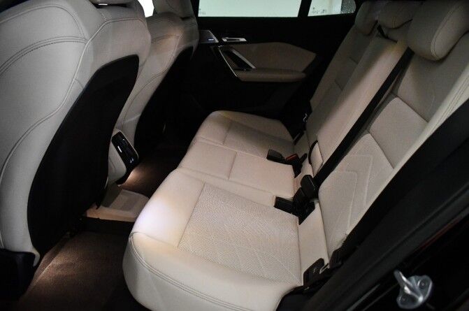Billede af BMW iX2 eDrive20 Fully Charged 204HK 5d Aut.