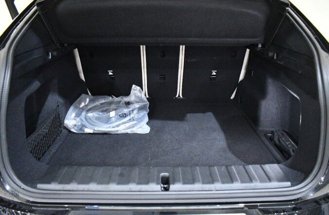 Billede af BMW iX2 eDrive20 Fully Charged 204HK 5d Aut.