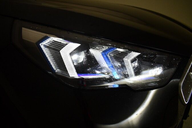 Billede af BMW iX2 eDrive20 Fully Charged 204HK 5d Aut.
