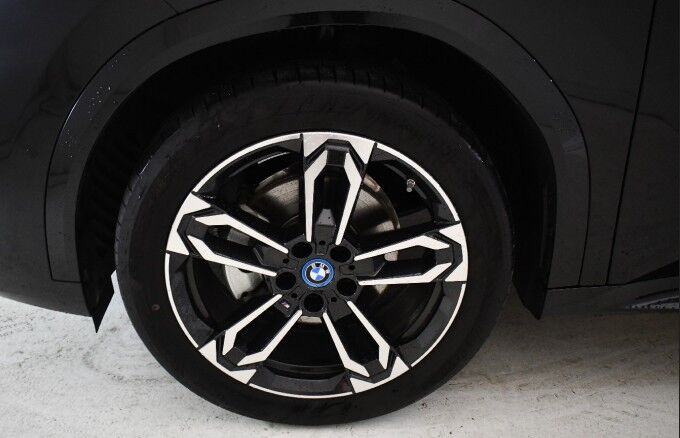 Billede af BMW iX2 eDrive20 Fully Charged 204HK 5d Aut.