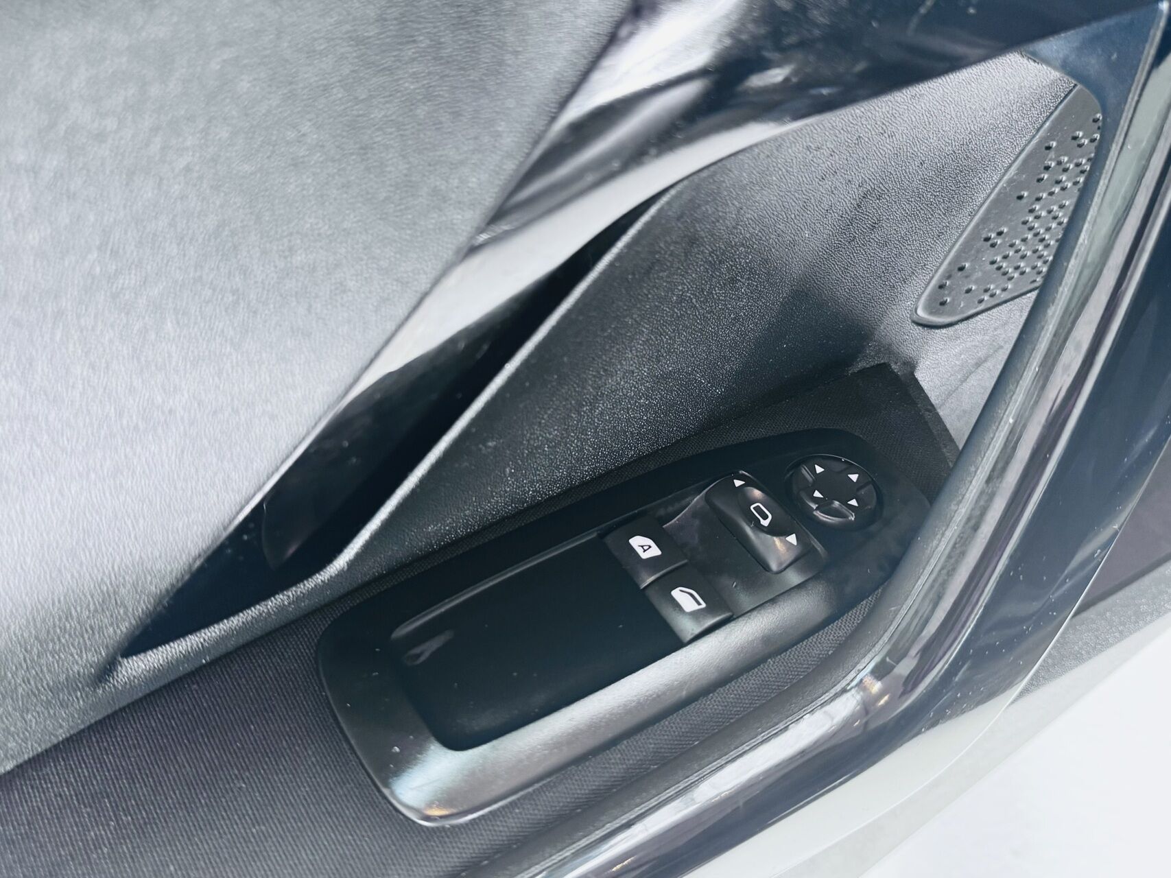 Billede af Peugeot 208 1,2 VTi Active 82HK 5d