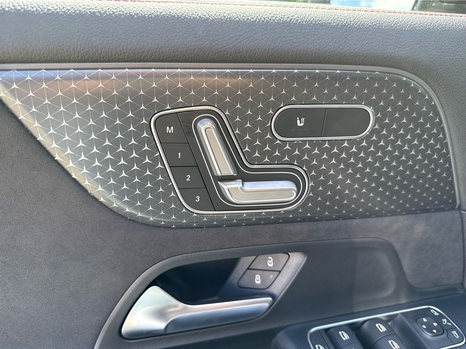 Billede af Mercedes-Benz EQA 250+ EL AMG Premium 190HK 5d Aut.
