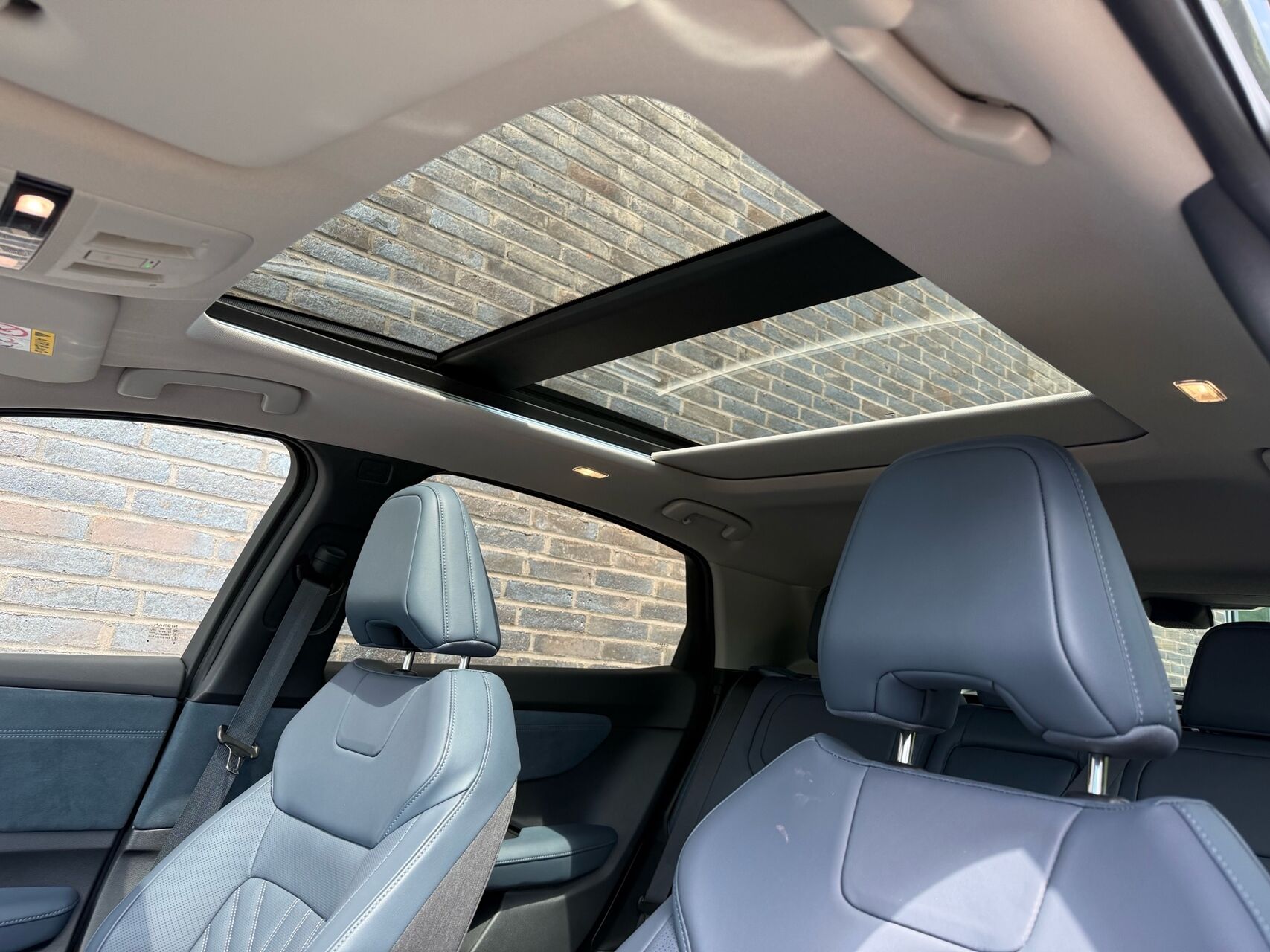 Billede af Nissan Ariya EL Evolve+ Performance 394HK e-4orce 301HK 5d Aut. 