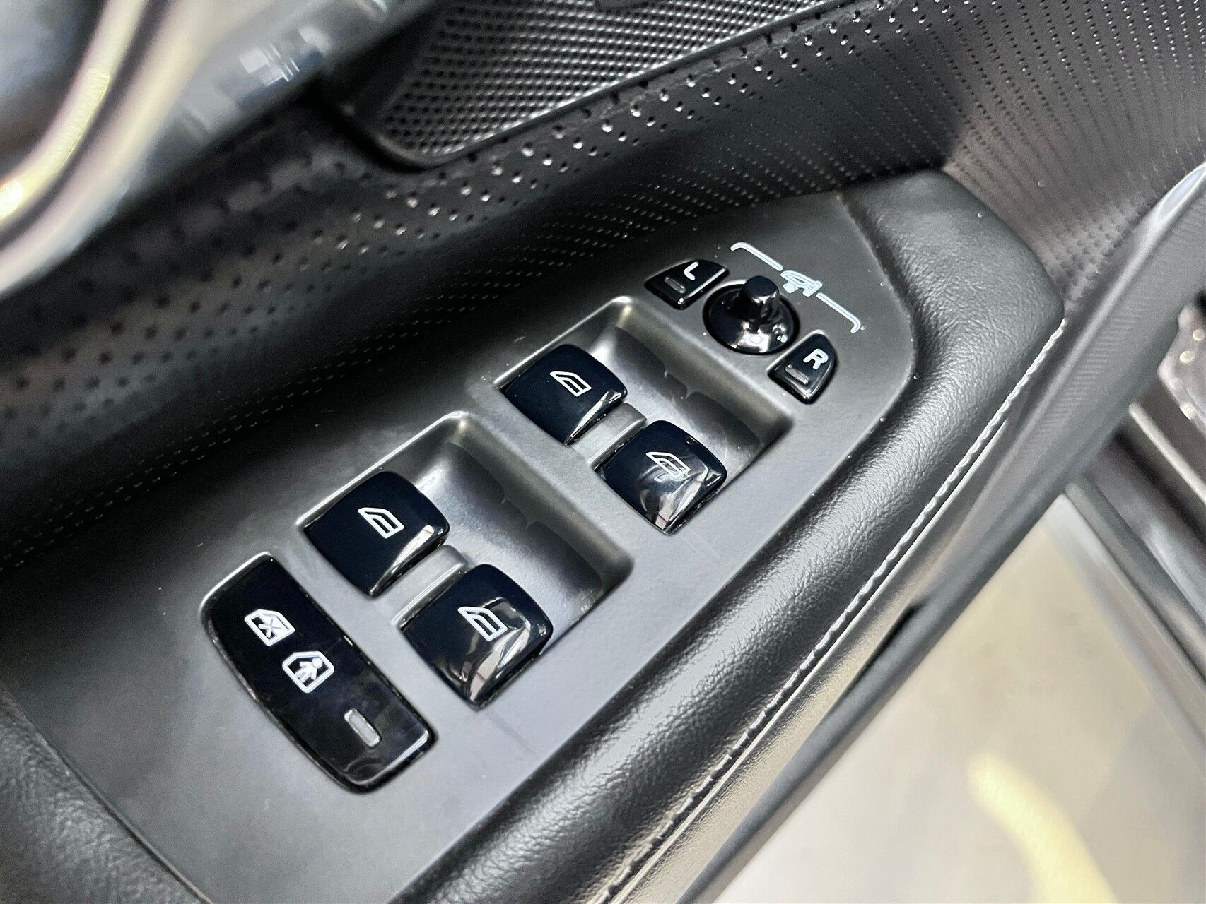 Billede af Volvo V90 2,0 D4 R-design 190HK Stc 8g Aut.