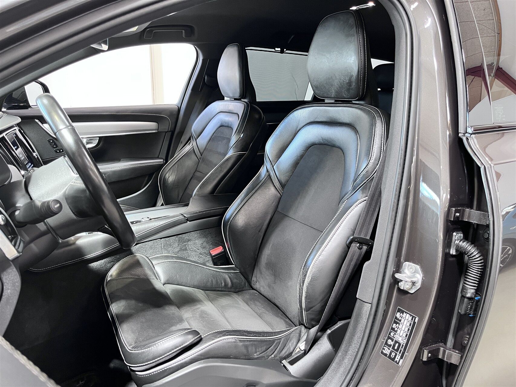 Billede af Volvo V90 2,0 D4 R-design 190HK Stc 8g Aut.