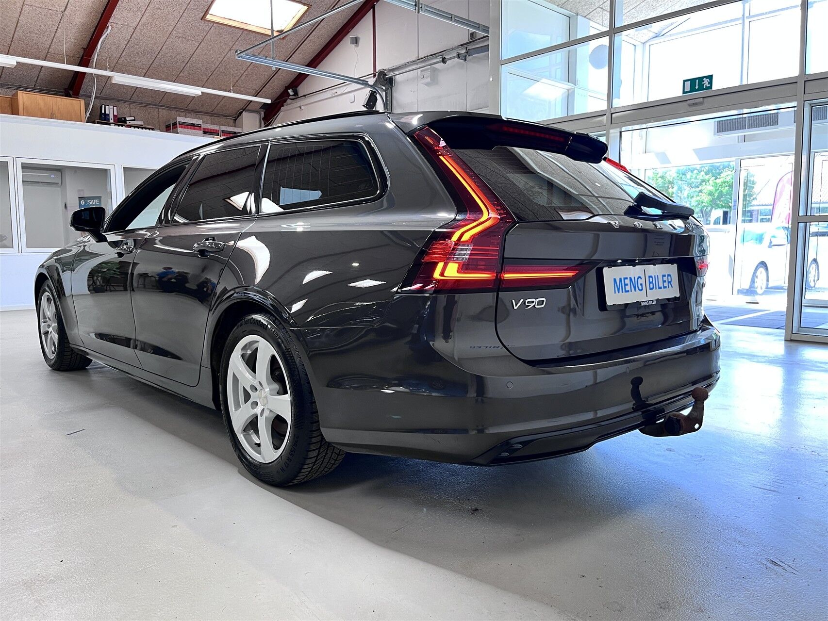 Billede af Volvo V90 2,0 D4 R-design 190HK Stc 8g Aut.