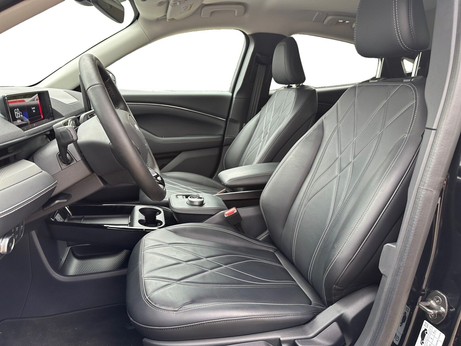 Billede af Ford Mustang Mach-E EL UR Premium 294HK 5d Aut.
