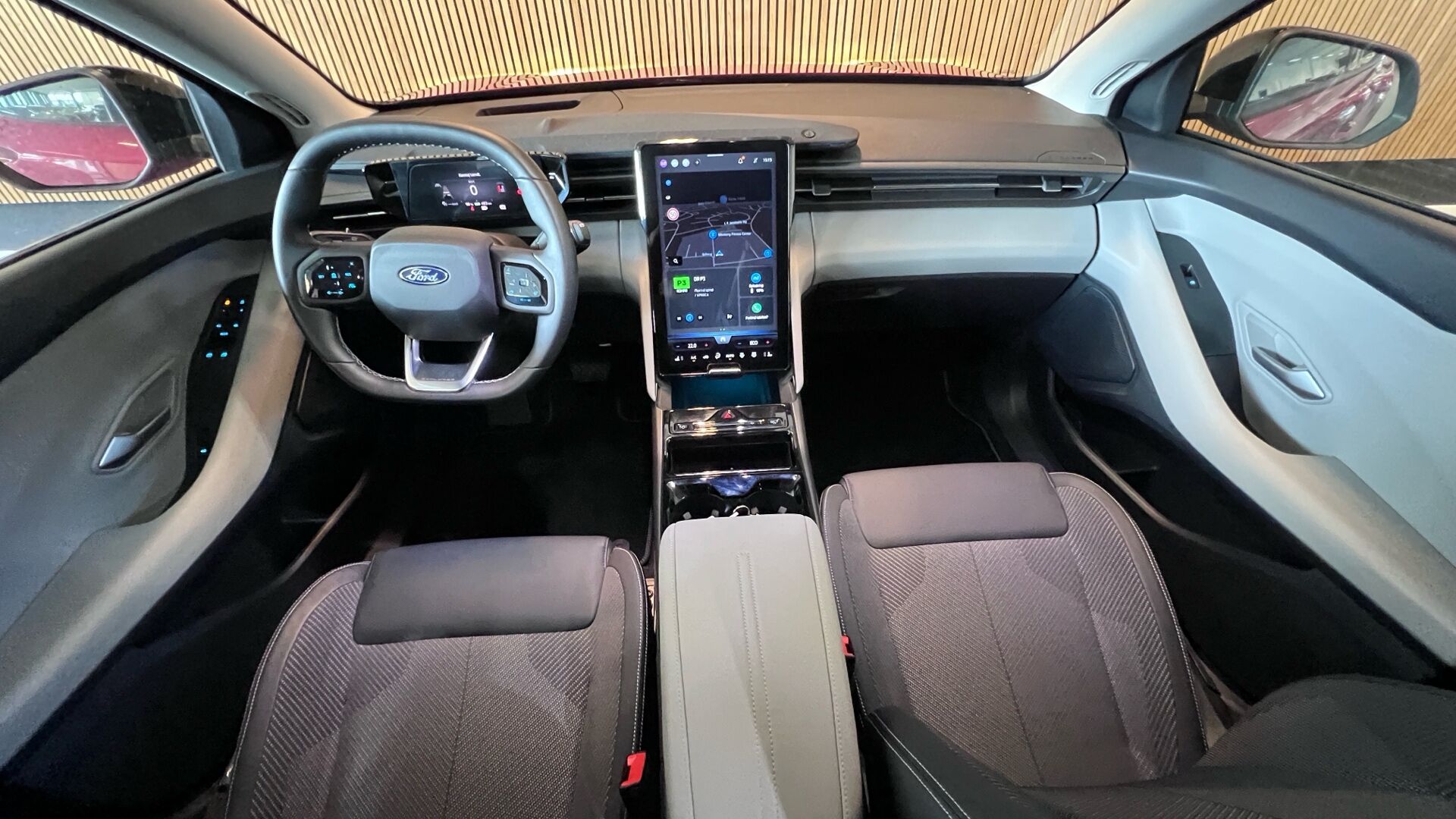 Billede af Ford Explorer EL UR Select AWD 340HK 5d Aut.