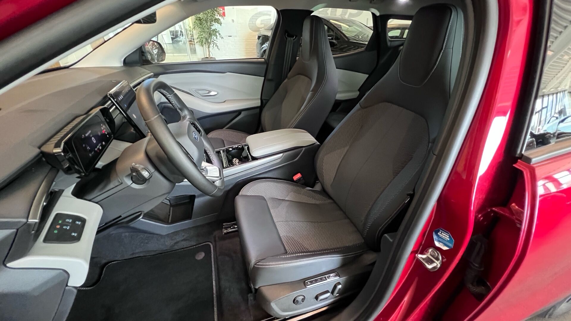 Billede af Ford Explorer EL UR Select AWD 340HK 5d Aut.