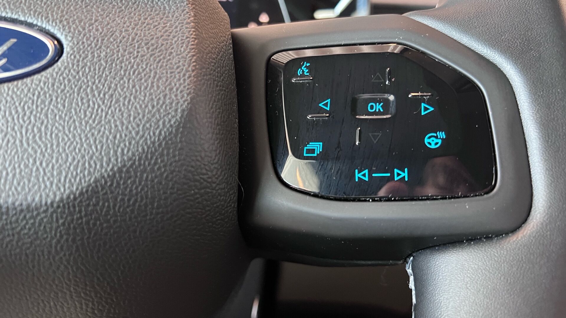Billede af Ford Explorer EL UR Select AWD 340HK 5d Aut.