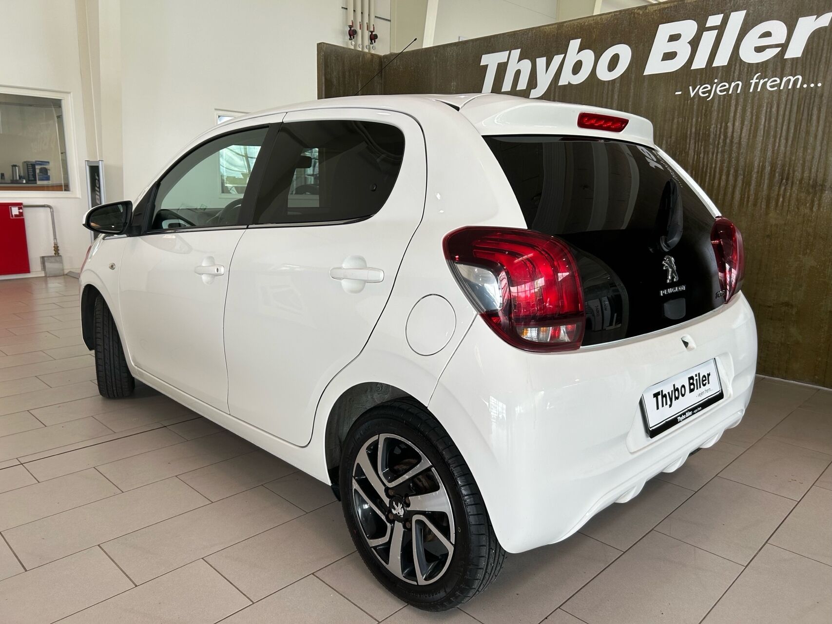 Billede af Peugeot 108 1,0 e-Vti White Edition 69HK 5d