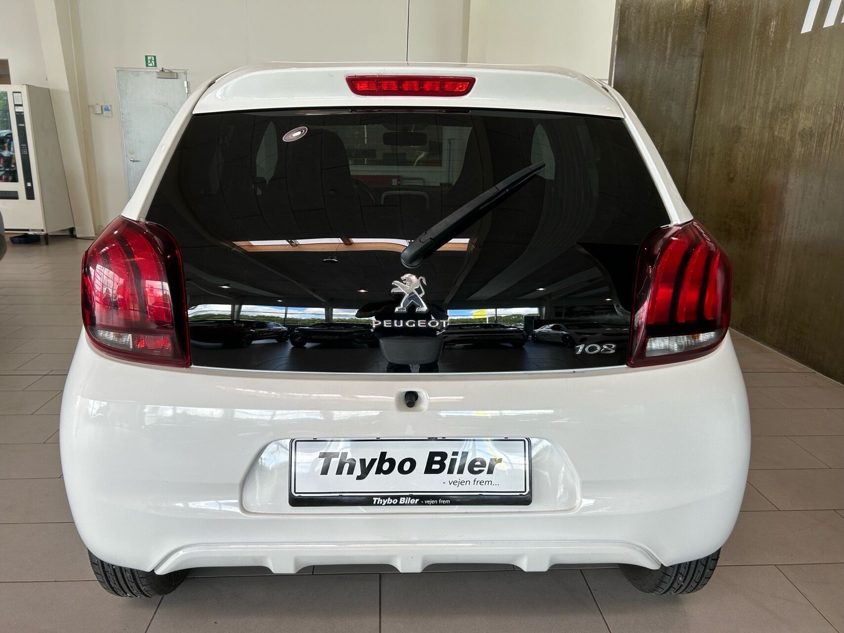 Billede af Peugeot 108 1,0 e-Vti White Edition 69HK 5d