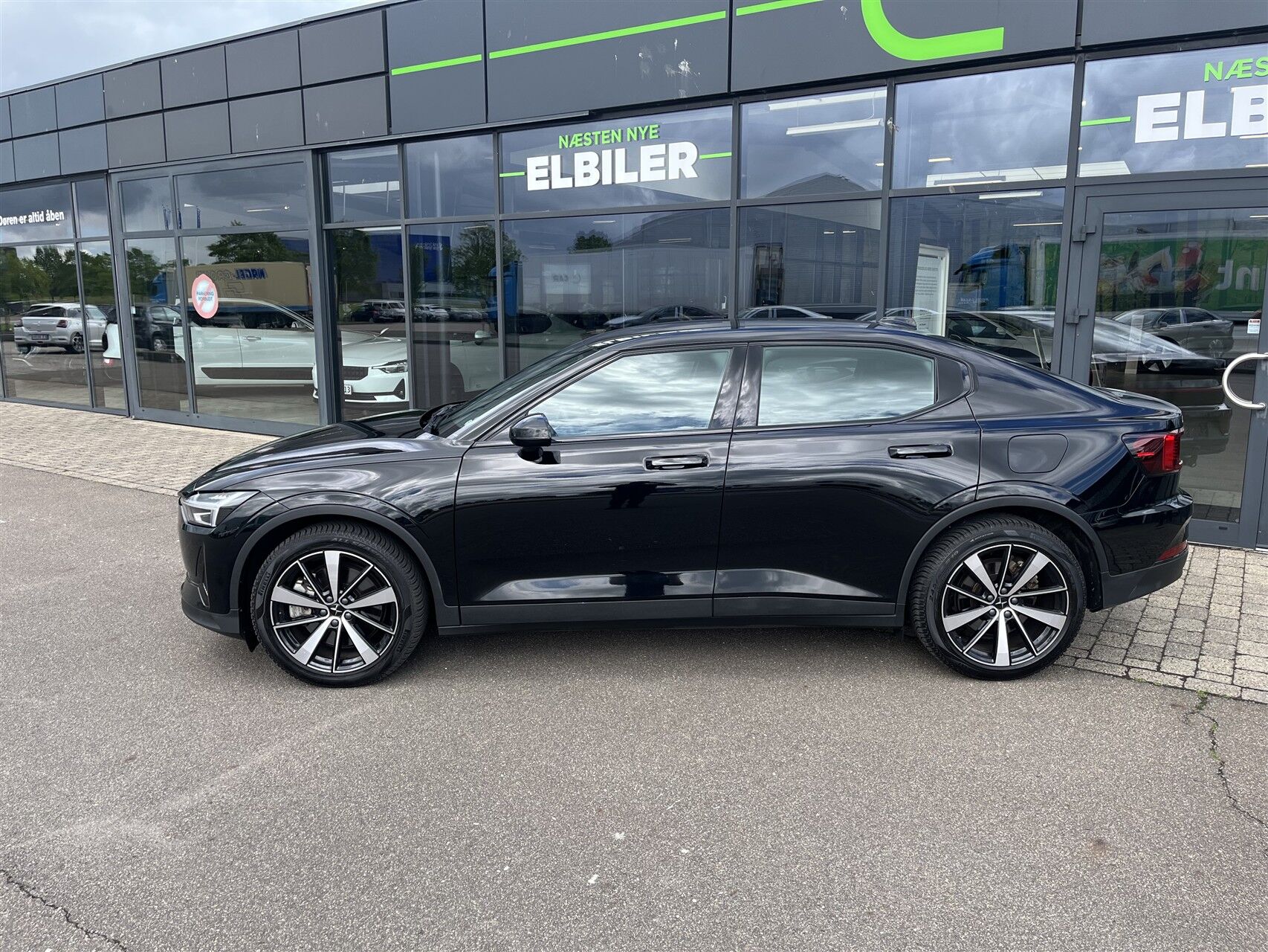 Billede af Polestar 2 EL Standard Range Single Motor 231HK 5d Aut.