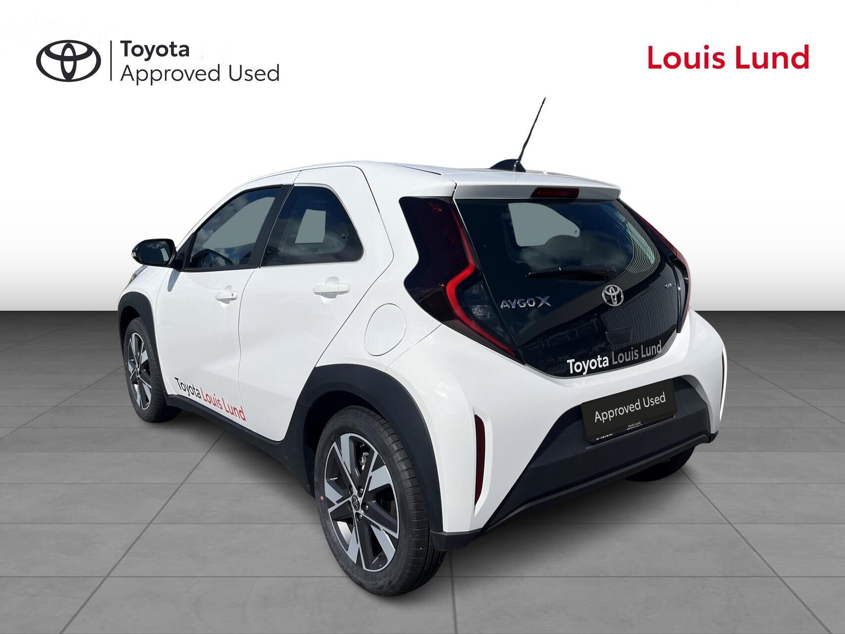 Billede af Toyota Aygo X 1,5 Hybrid Play Comfort CVT 116HK 5d Aut.