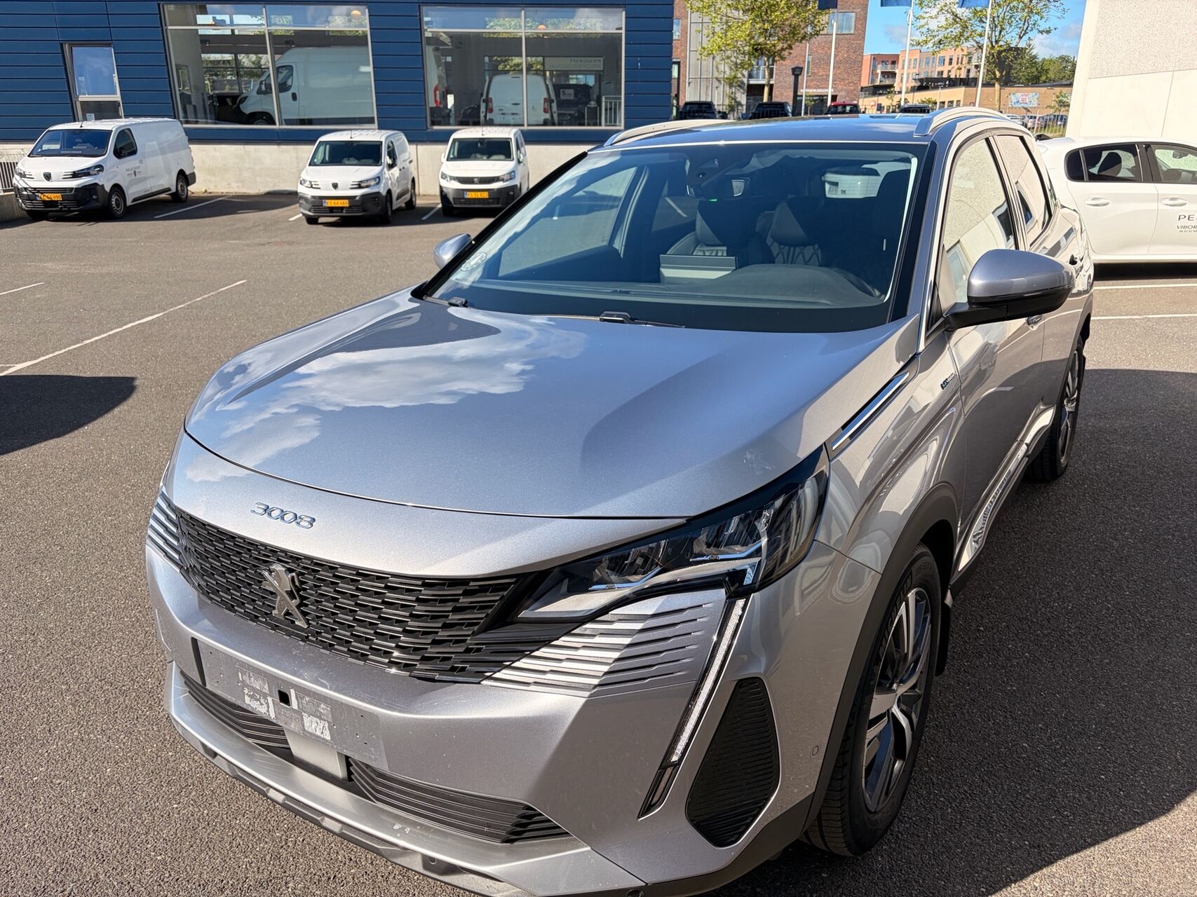 Billede af Peugeot 3008 1,6 PureTech  Plugin-hybrid Allure Pack LTD EAT8 225HK 5d 8g Aut.