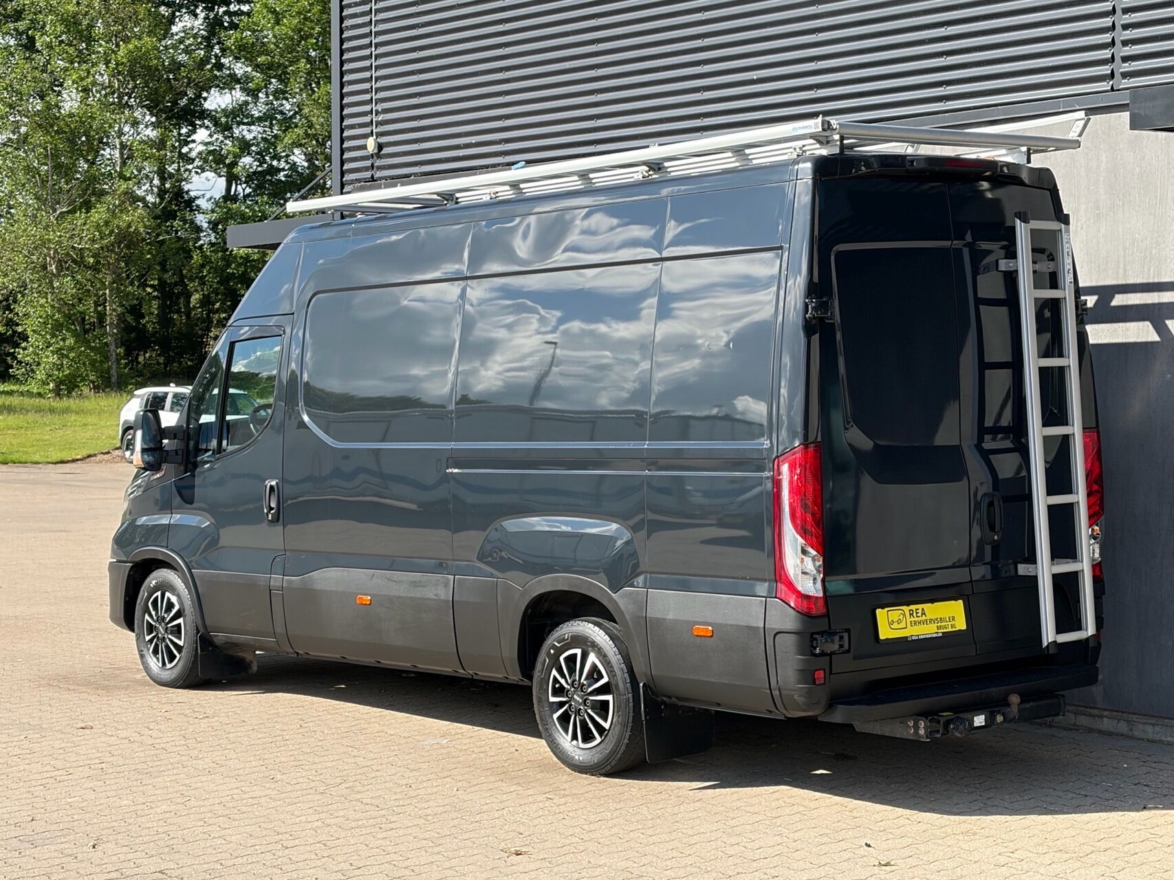 Billede af Iveco Daily 35S21 12m3 3,0 D Hi-Matic 210HK Van 8g Aut.
