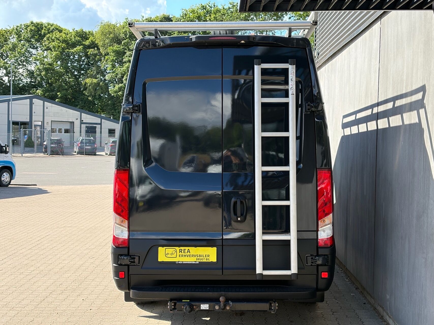 Billede af Iveco Daily 35S21 12m3 3,0 D Hi-Matic 210HK Van 8g Aut.