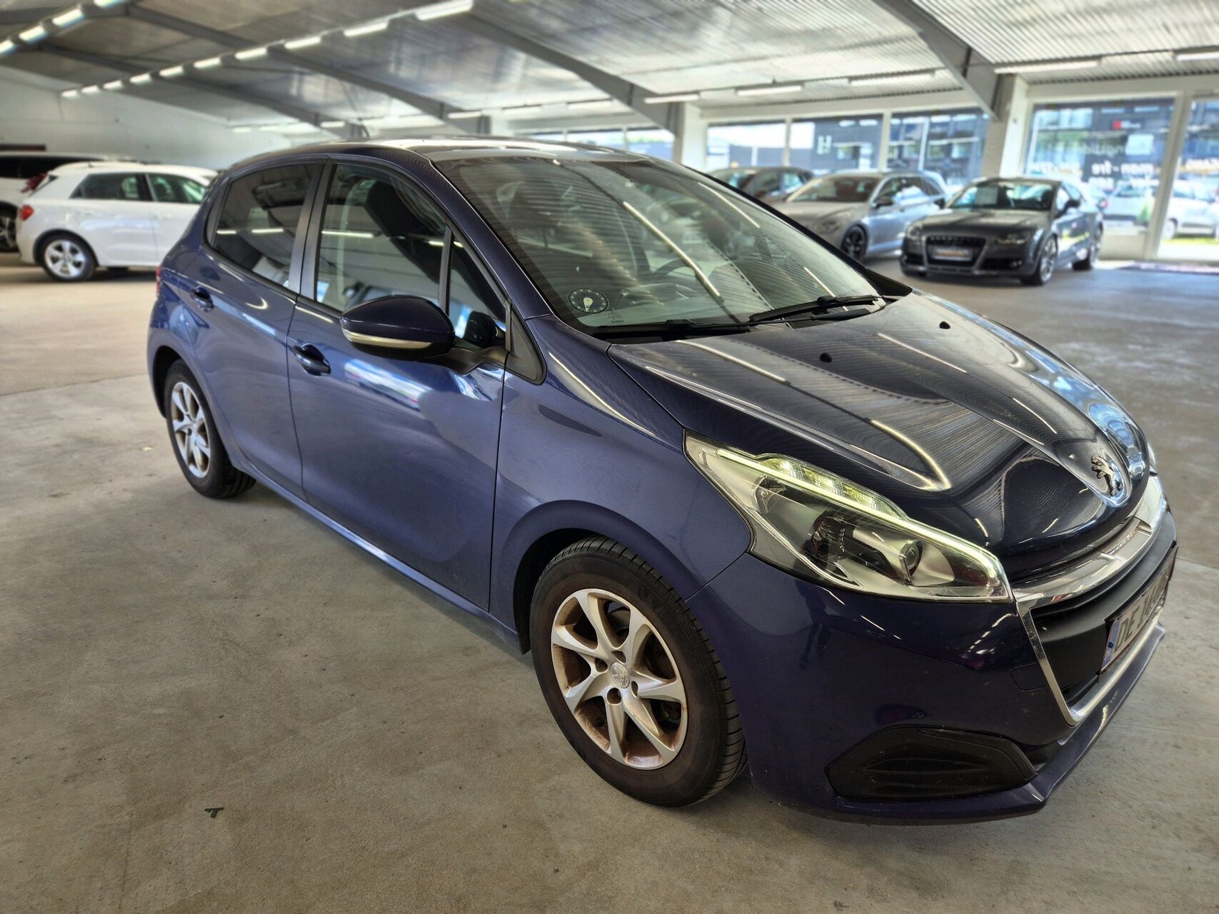 Billede af Peugeot 208 1,6 BlueHDi Envy Sky 100HK 5d