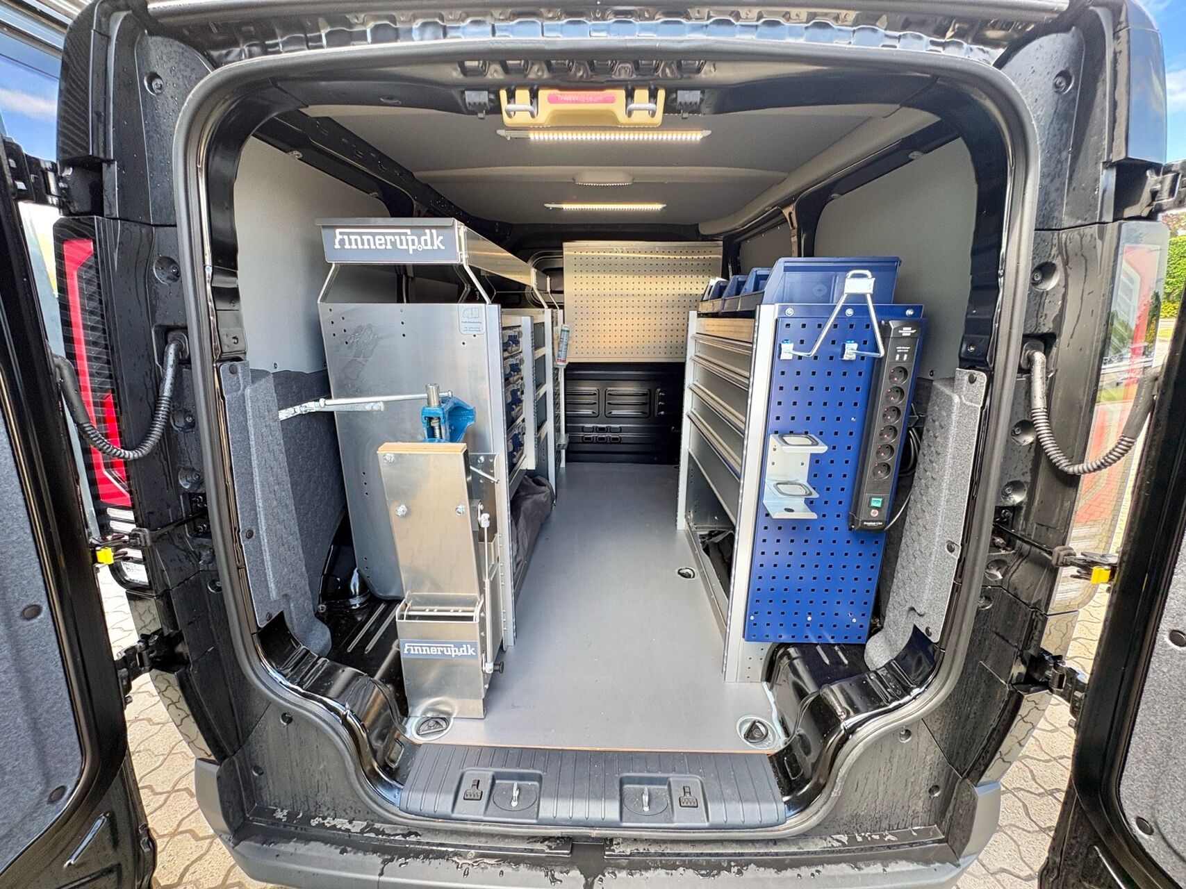 Billede af Kia PV5 Cargo L2H1 EL Long Range Work Pro 163HK Van Aut.