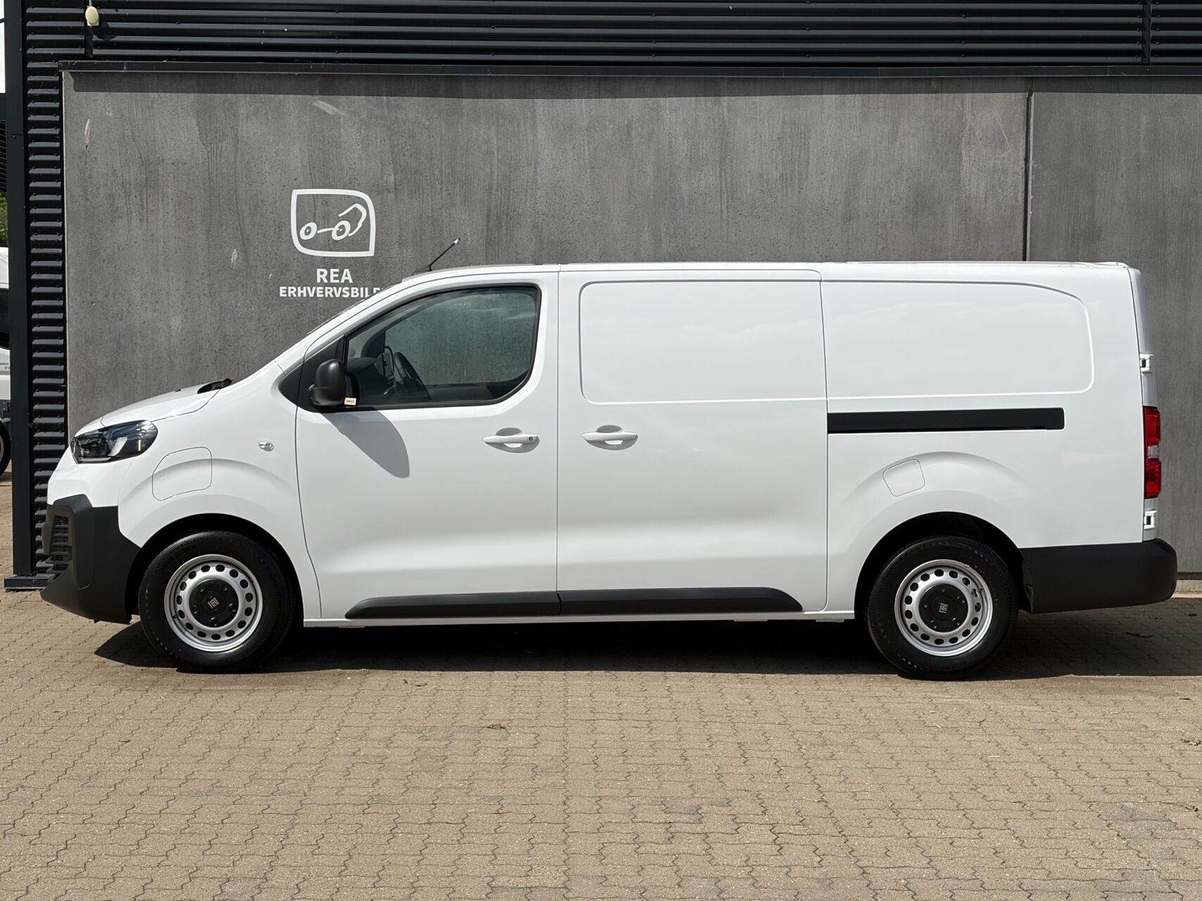 Billede af Fiat E-Scudo L3H1 EL Pro 136HK Van Aut.