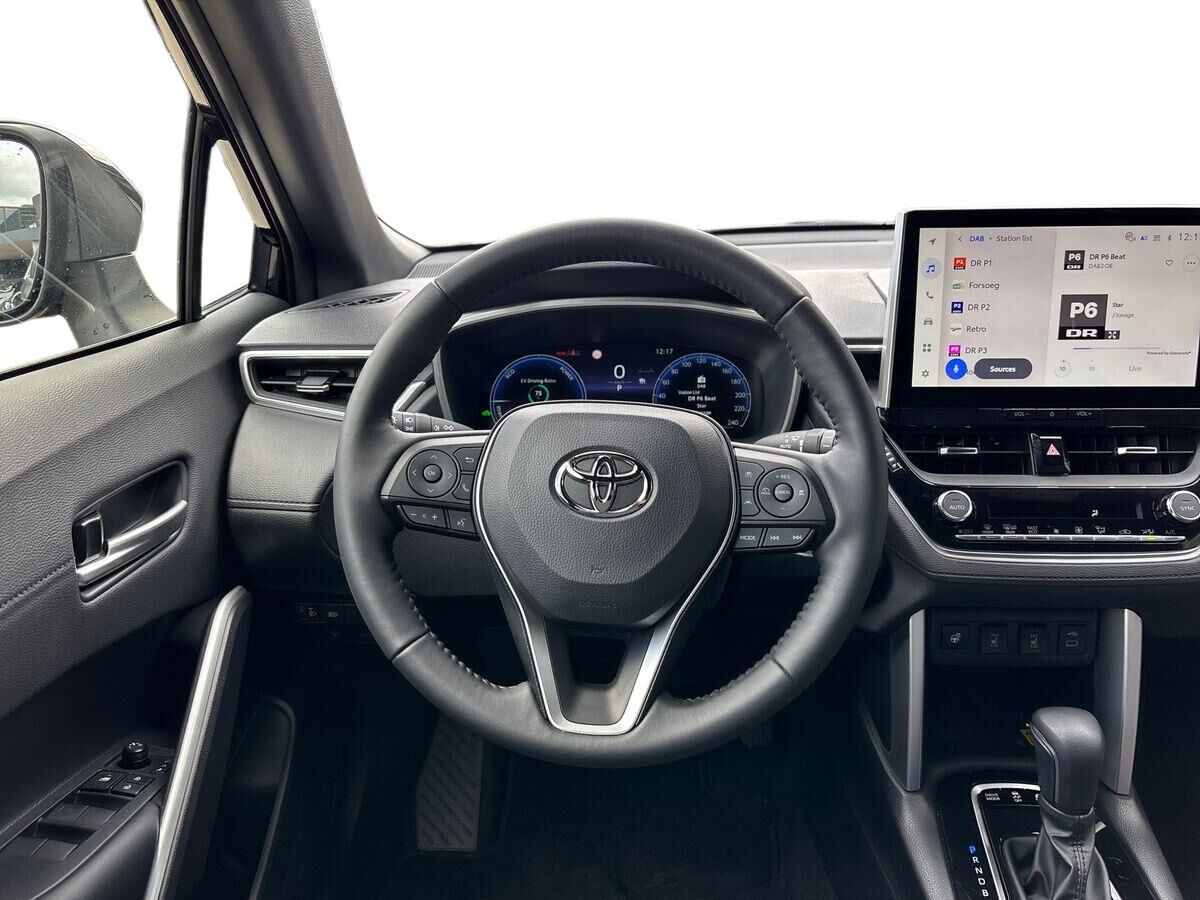 Billede af Toyota Corolla Cross 2,0 Hybrid Style Comfort E-CVT 197HK 5d Aut.