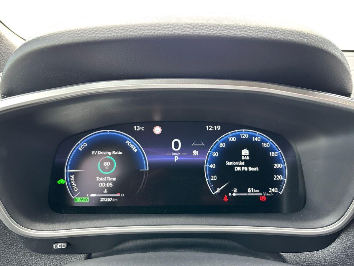 Billede af Toyota Corolla Cross 2,0 Hybrid Style Comfort E-CVT 197HK 5d Aut.