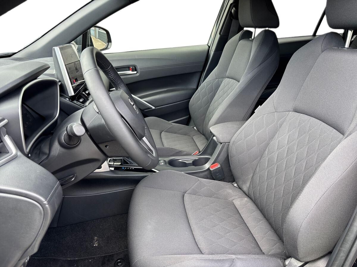 Billede af Toyota Corolla Cross 2,0 Hybrid Style Comfort E-CVT 197HK 5d Aut.