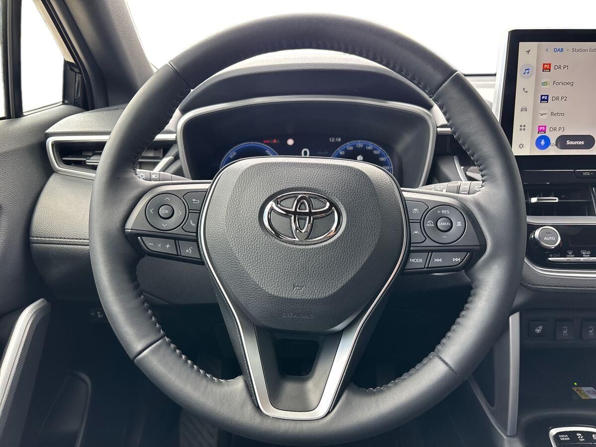 Billede af Toyota Corolla Cross 2,0 Hybrid Style Comfort E-CVT 197HK 5d Aut.
