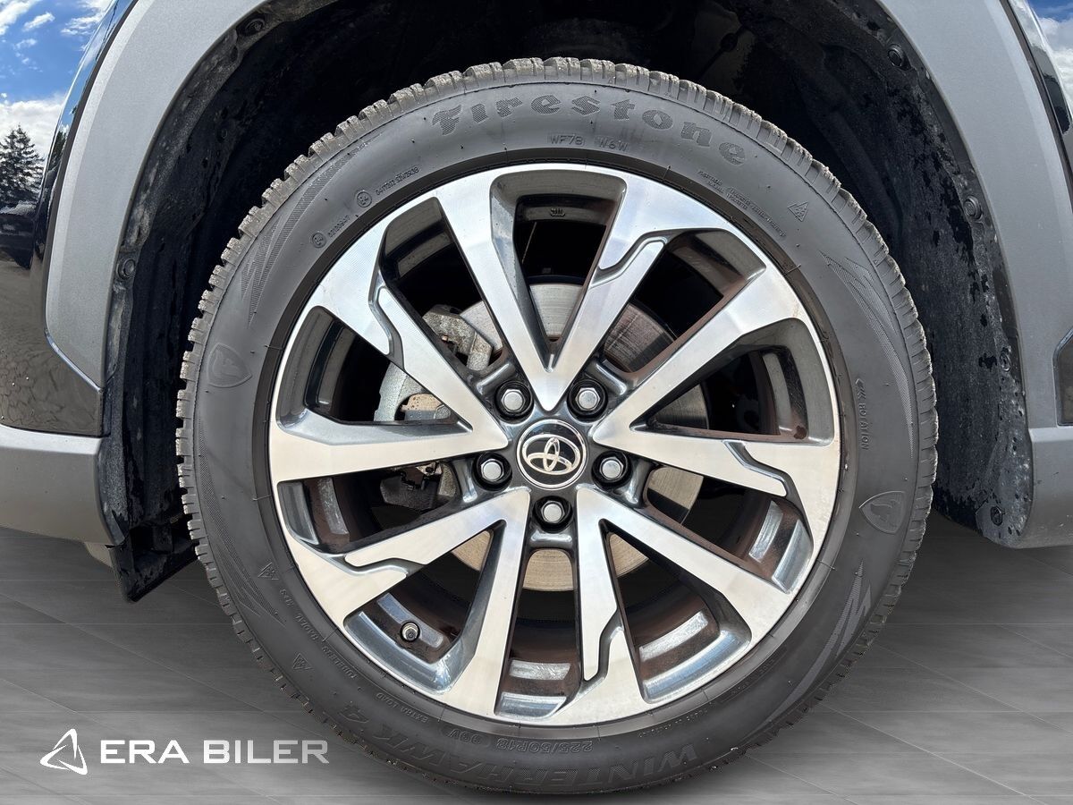 Billede af Toyota Corolla Cross 2,0 Hybrid Style Comfort E-CVT 197HK 5d Aut.