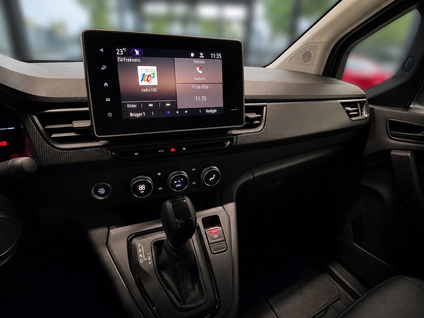 Billede af Nissan Townstar L2 3 Sæder EL N-Connecta 122HK Van Aut.