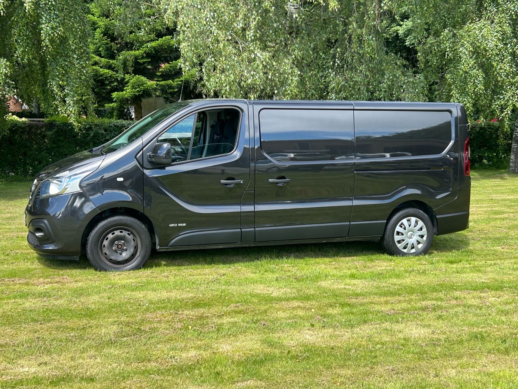 Billede af Nissan NV 300 L2H1 2,0 DCi Working Star 145HK Van 6g