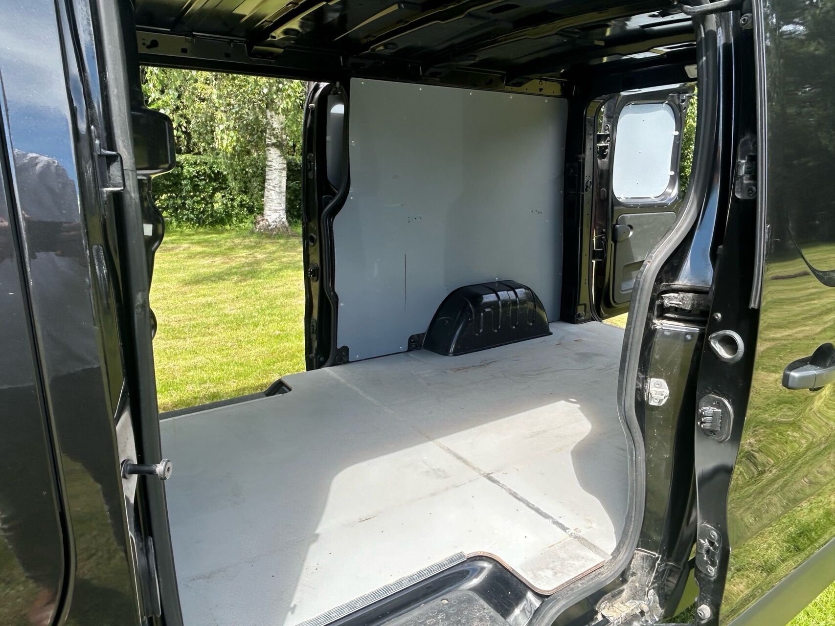 Billede af Nissan NV 300 L2H1 2,0 DCi Working Star 145HK Van 6g