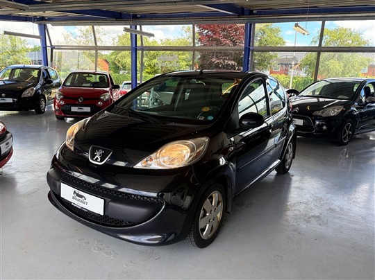 Peugeot 107 1,0 12V Urban 68HK 5d