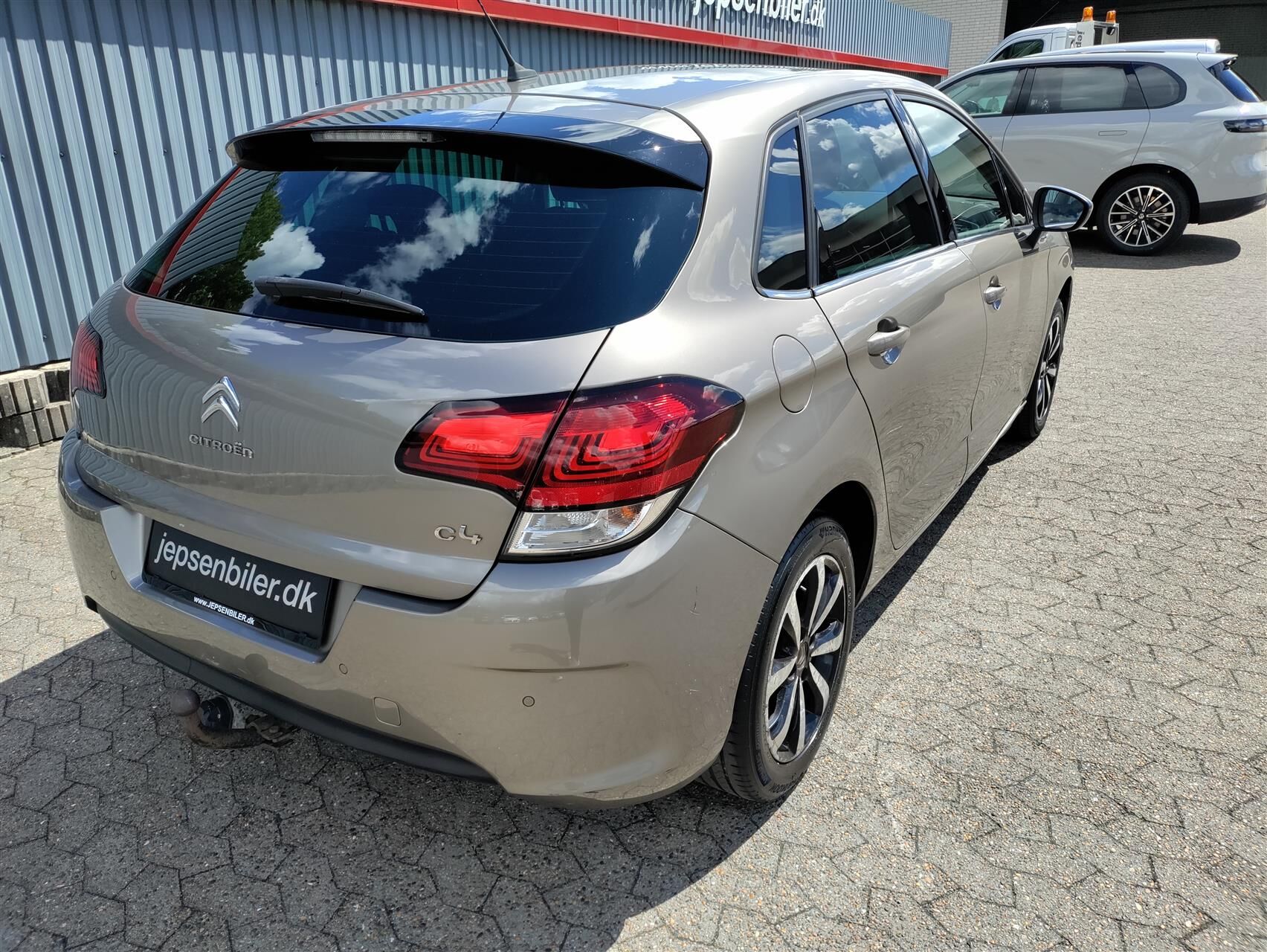 Billede af Citroën C4 1,6 Blue HDi Millesime EAT6 start/stop 120HK 5d 6g Aut.