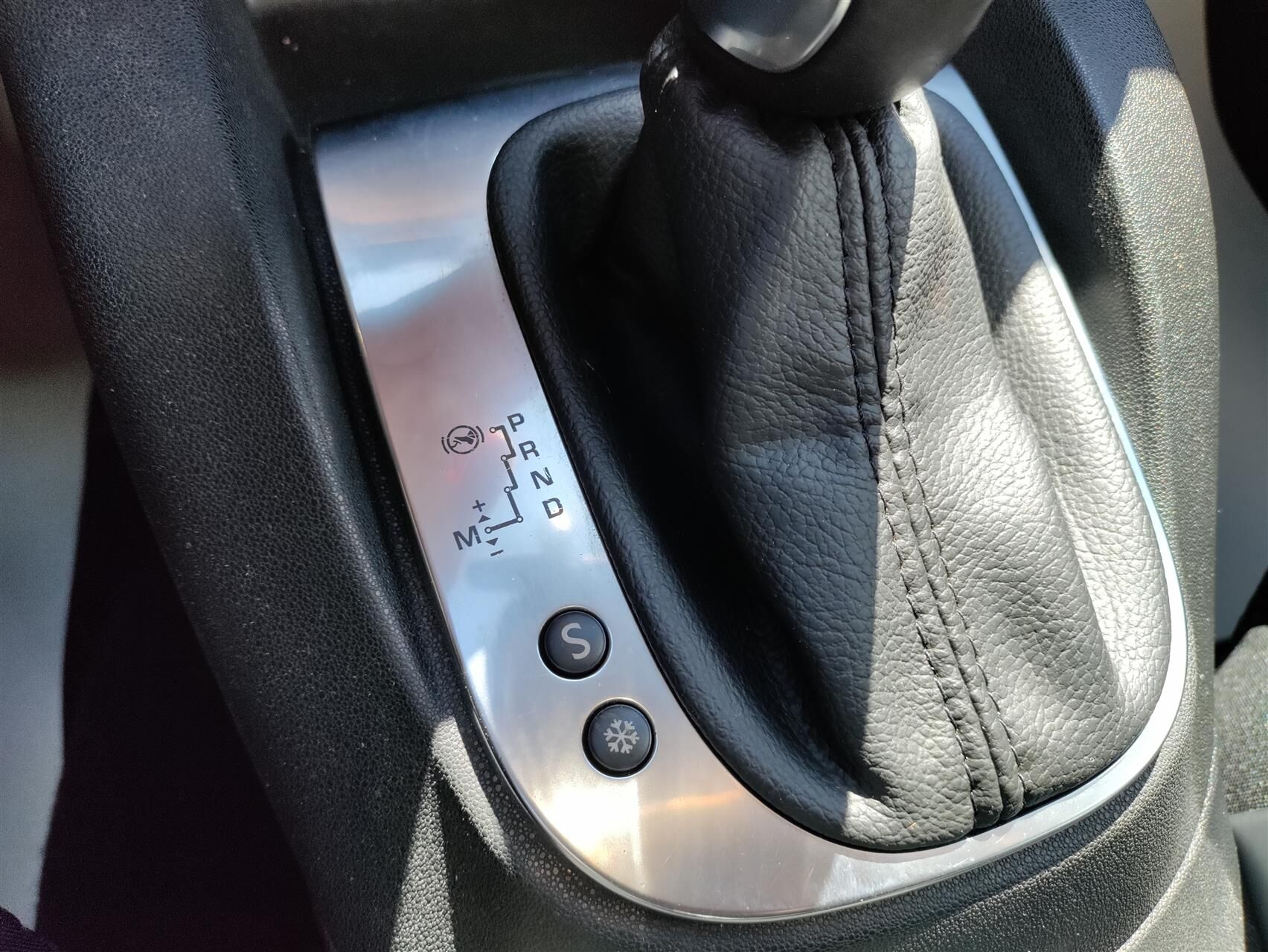 Billede af Citroën C4 1,6 Blue HDi Millesime EAT6 start/stop 120HK 5d 6g Aut.