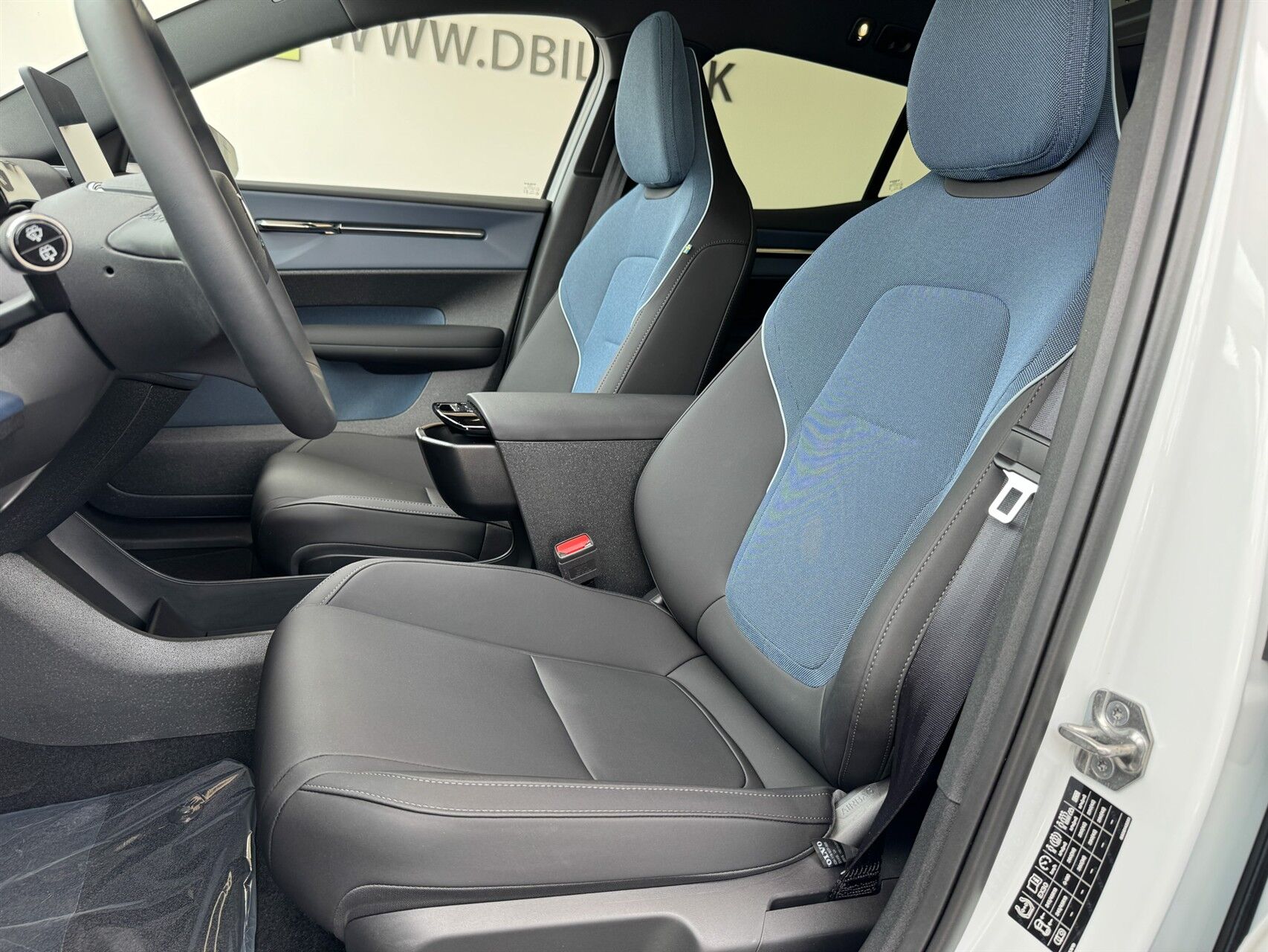 Billede af Volvo EX30 Twin Motor Performance Ultra AWD 428HK 5d Aut.
