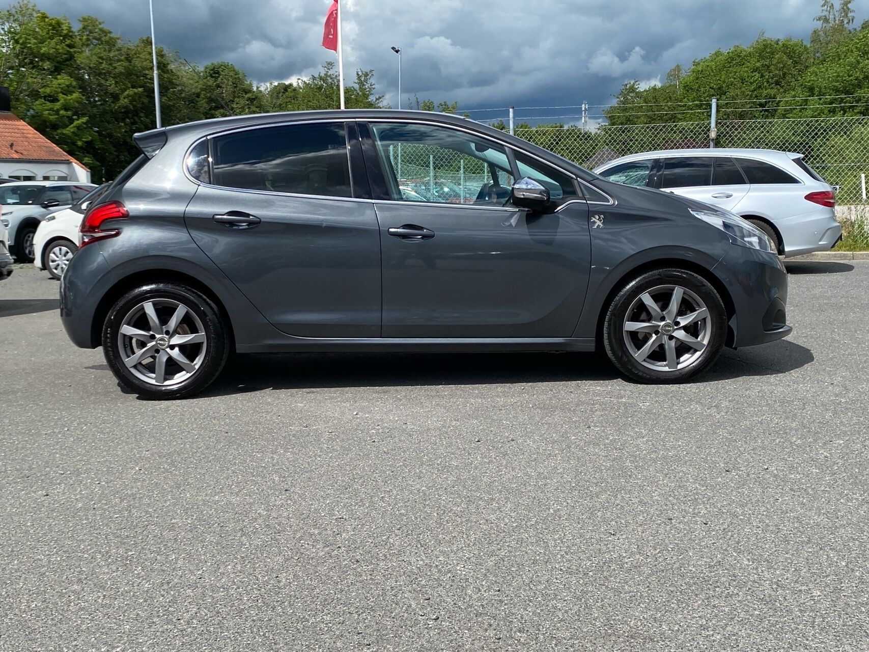 Billede af Peugeot 208 1,6 BlueHDi Intense 100HK 5d