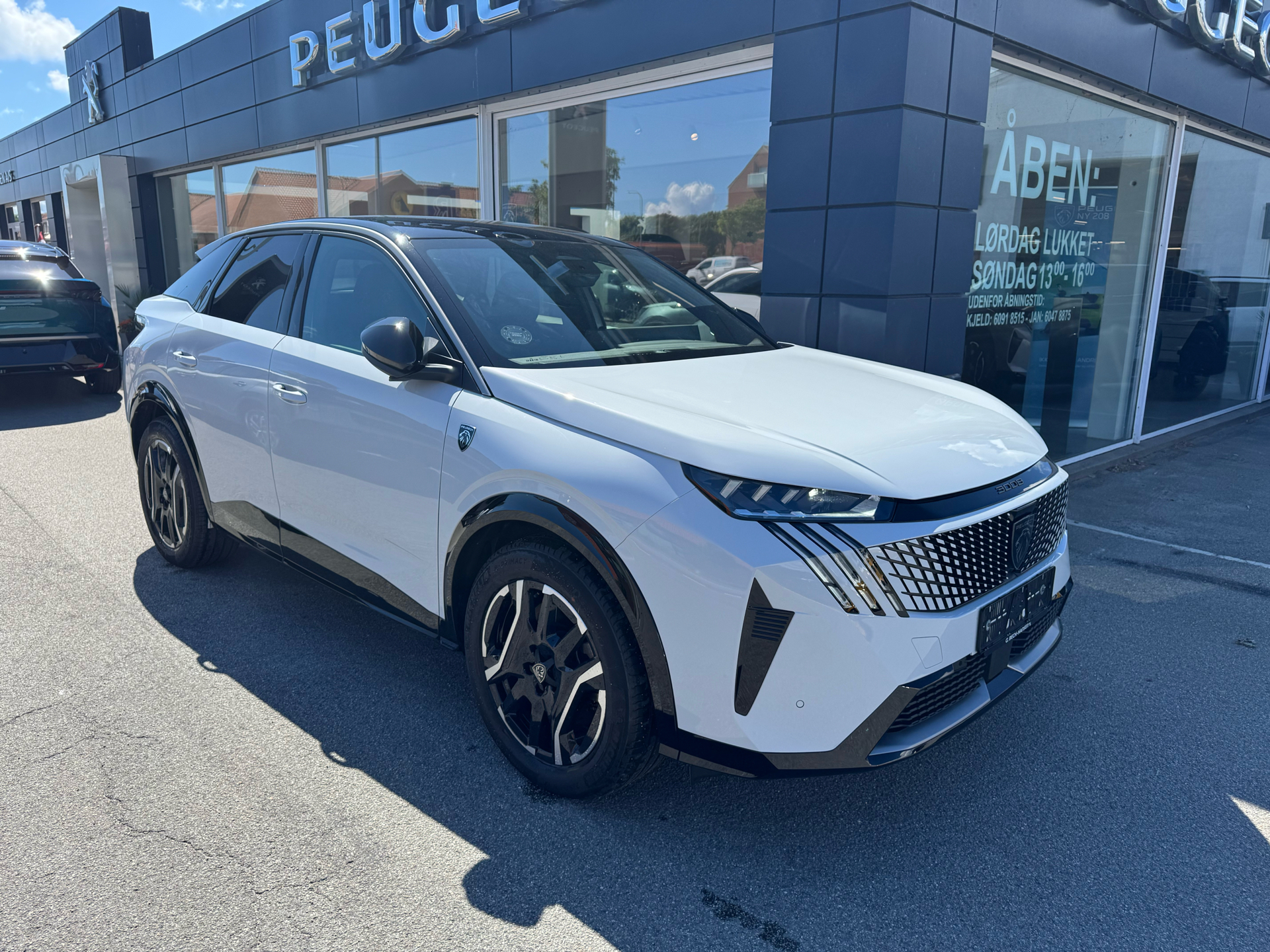 Billede af Peugeot e-3008 EL GT 210HK 5d Aut.