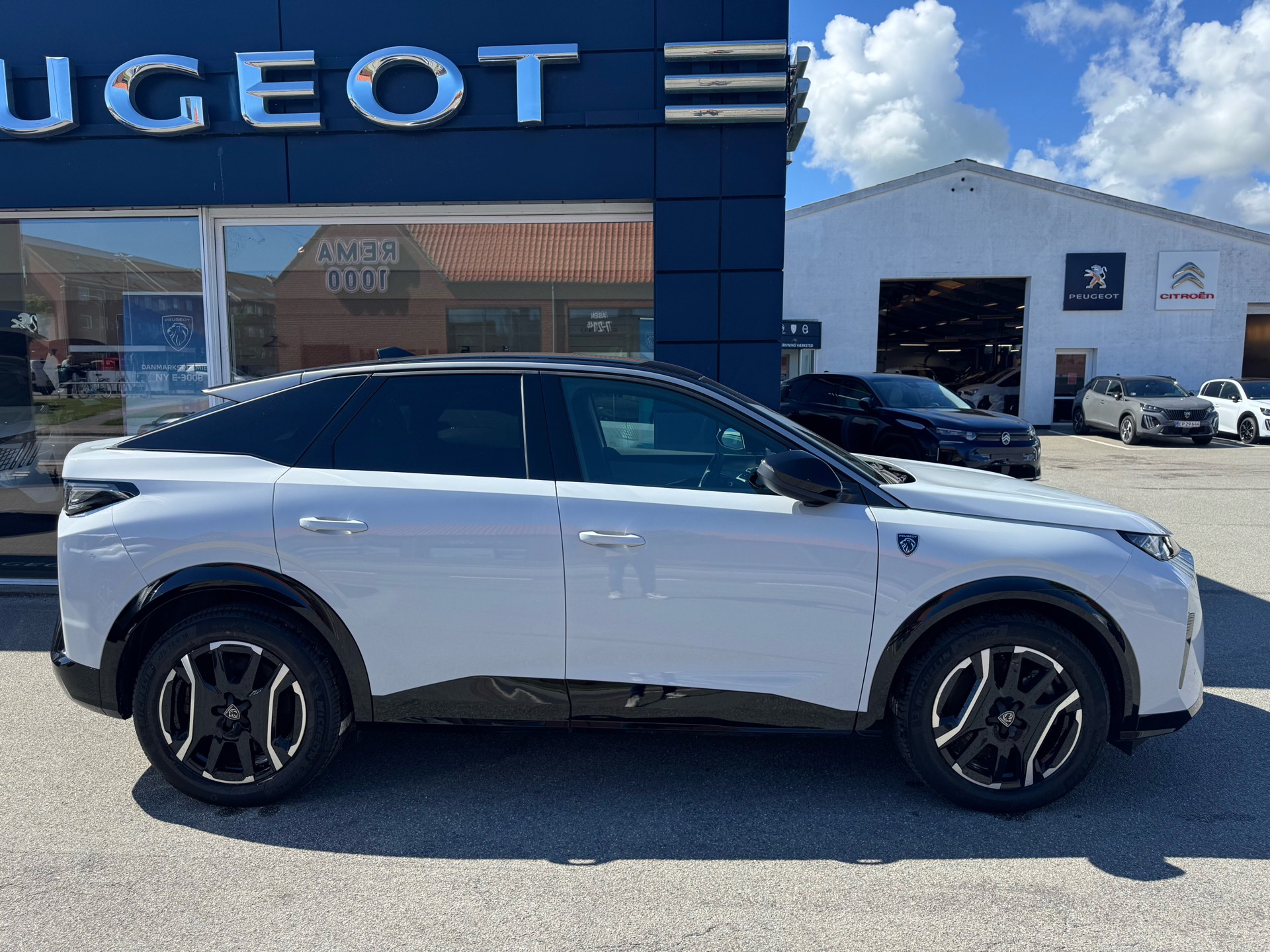 Billede af Peugeot e-3008 EL GT 210HK 5d Aut.