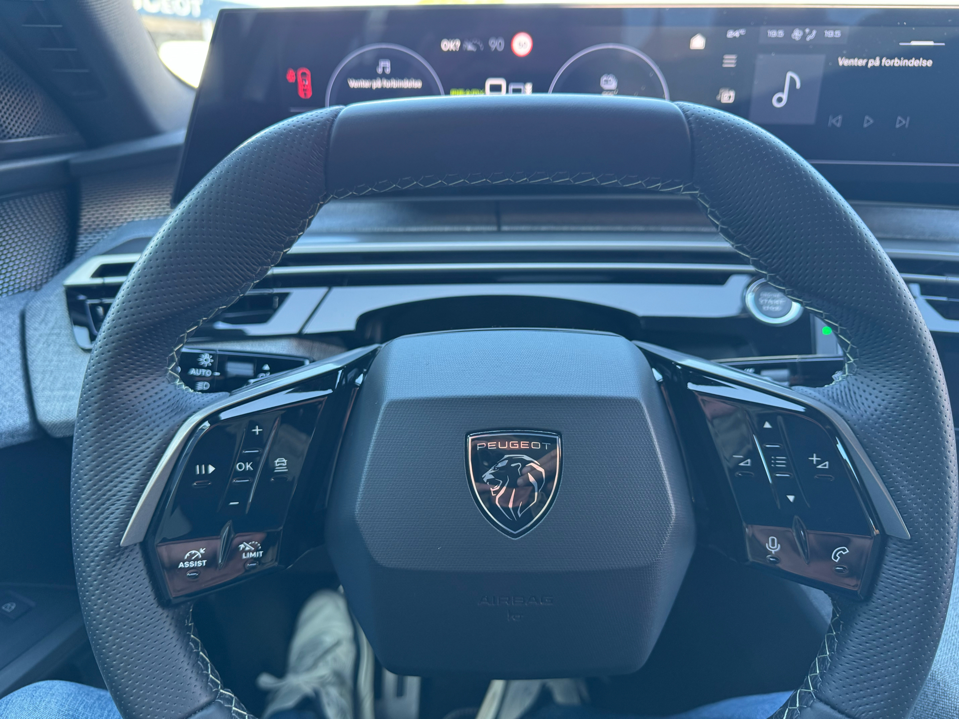 Billede af Peugeot e-3008 EL GT 210HK 5d Aut.