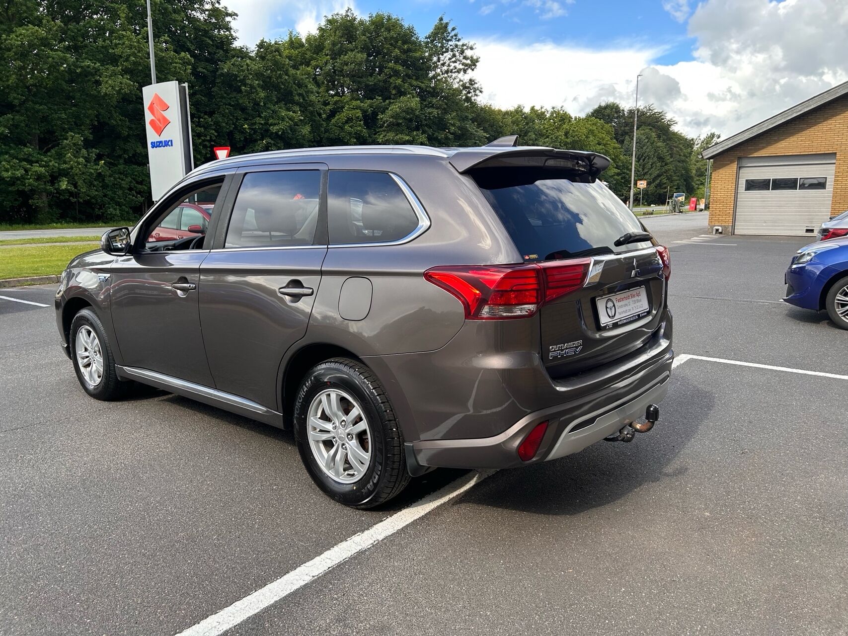 Billede af Mitsubishi Outlander 2,4 PHEV  Plugin-hybrid Inform+ 4WD 224HK 5d 6g Trinl. Gear