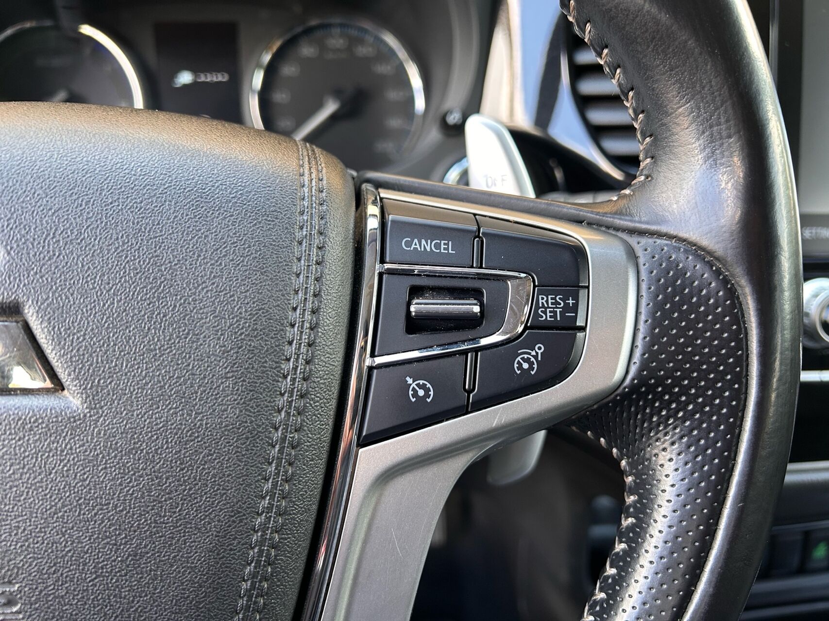 Billede af Mitsubishi Outlander 2,4 PHEV  Plugin-hybrid Inform+ 4WD 224HK 5d 6g Trinl. Gear