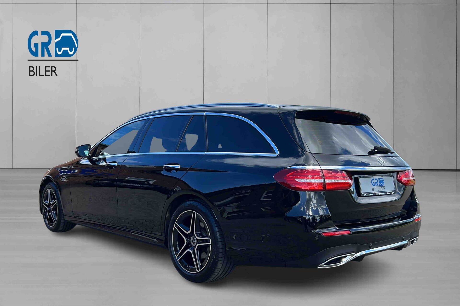 Billede af Mercedes-Benz E220 d T 2,0 D Business Edition Sportsstyle 9G-Tronic 194HK Stc Aut.