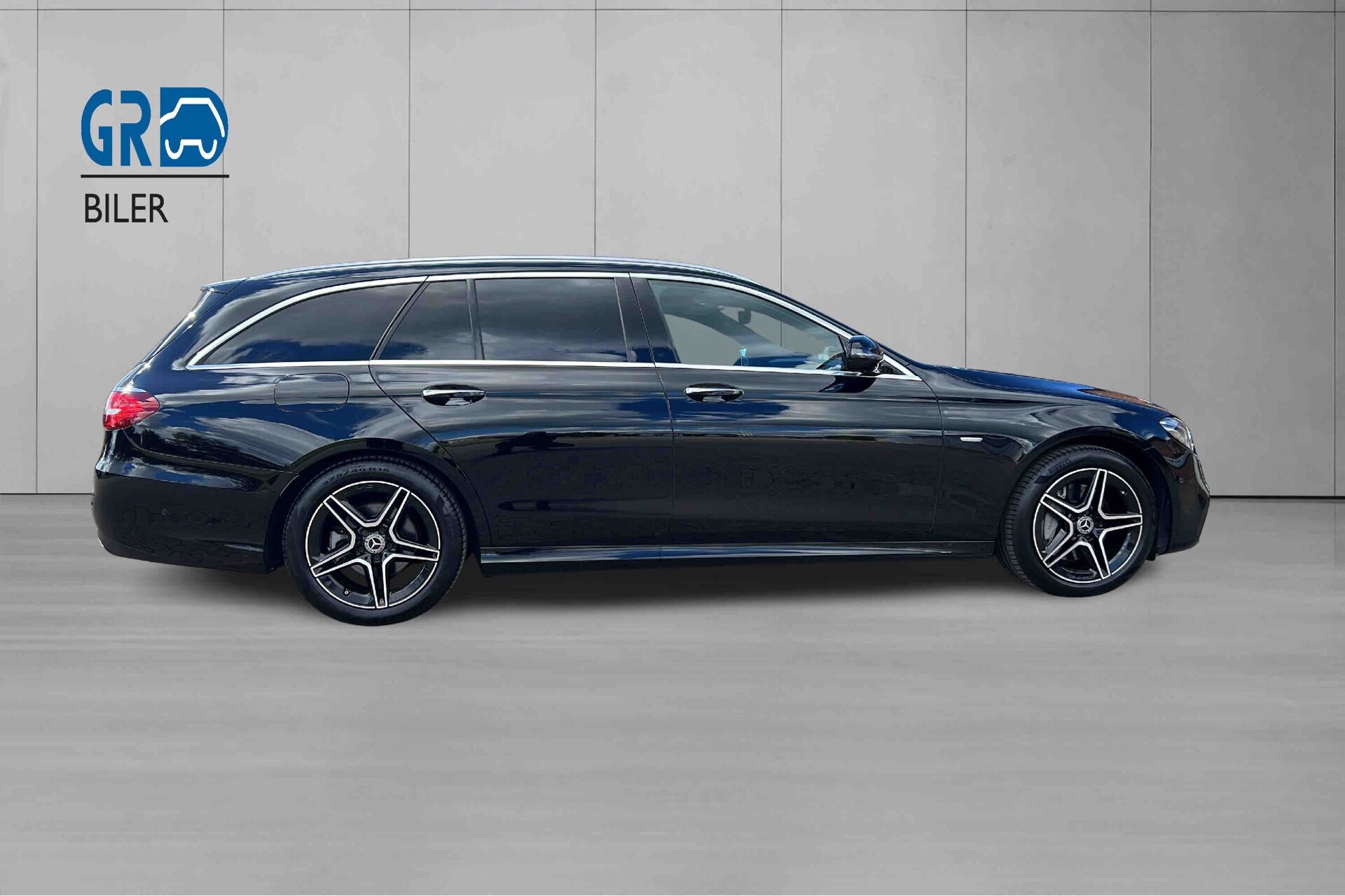 Billede af Mercedes-Benz E220 d T 2,0 D Business Edition Sportsstyle 9G-Tronic 194HK Stc Aut.
