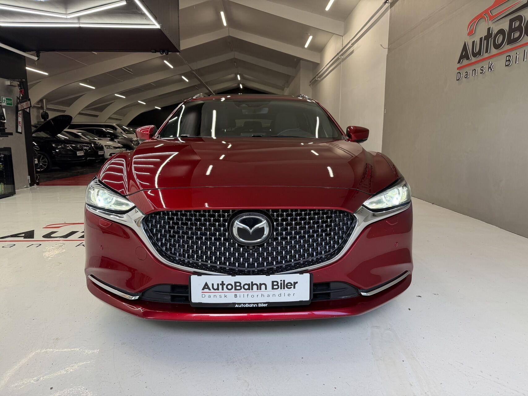 Billede af Mazda 6 2,2 Skyactiv-D Optimum m. Luxury Pack 184HK Stc 6g Aut.