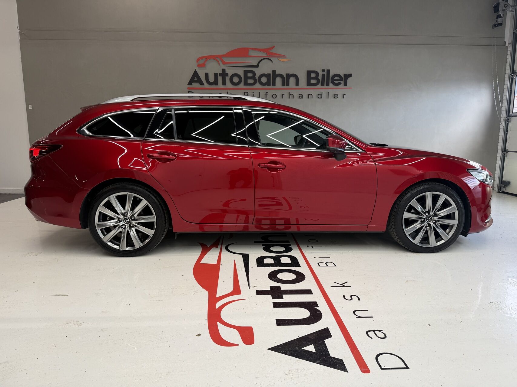 Billede af Mazda 6 2,2 Skyactiv-D Optimum m. Luxury Pack 184HK Stc 6g Aut.