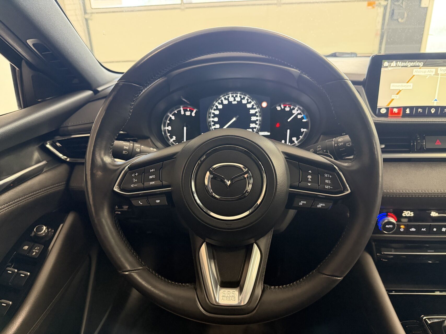 Billede af Mazda 6 2,2 Skyactiv-D Optimum m. Luxury Pack 184HK Stc 6g Aut.