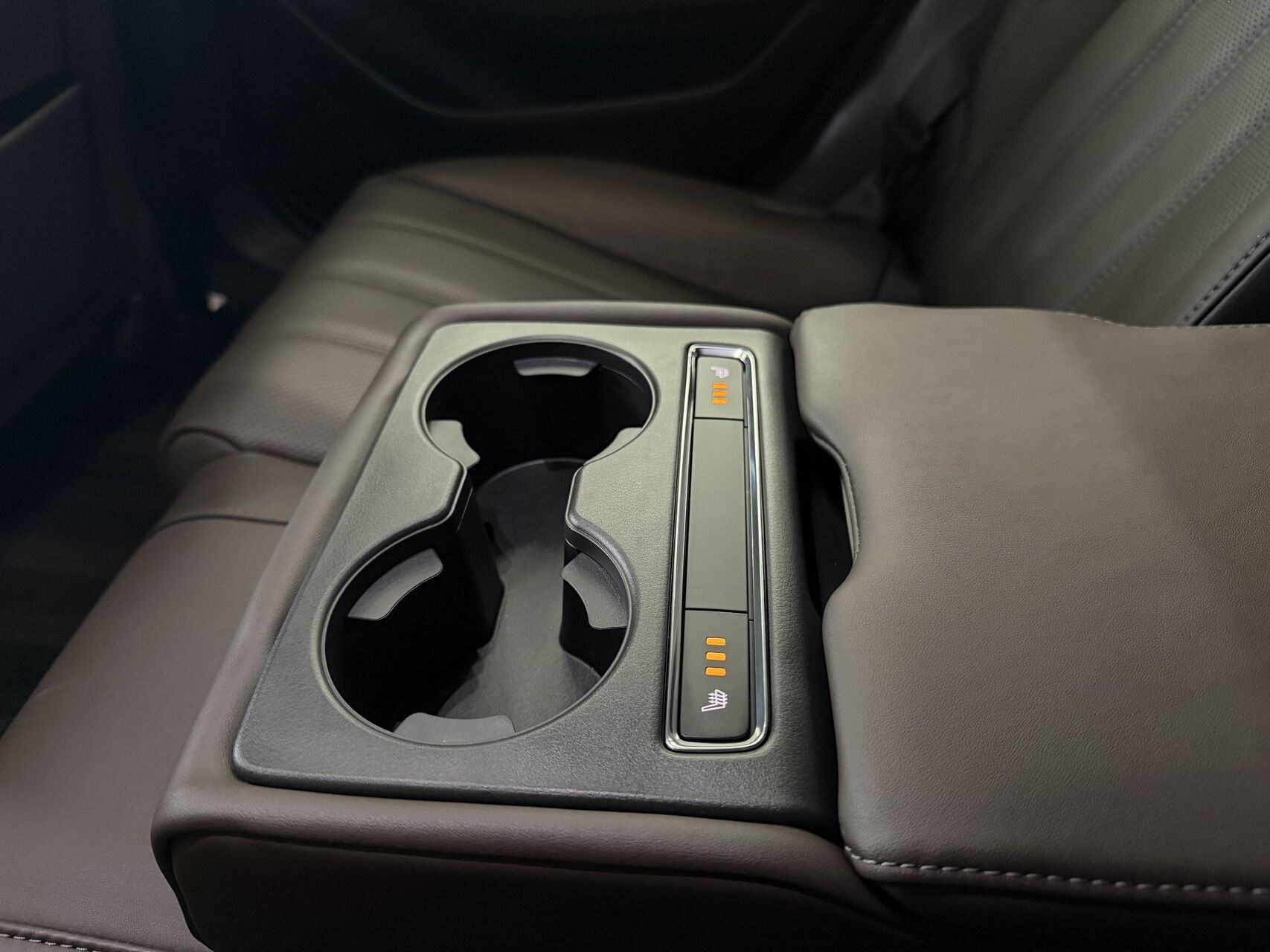 Billede af Mazda 6 2,2 Skyactiv-D Optimum m. Luxury Pack 184HK Stc 6g Aut.