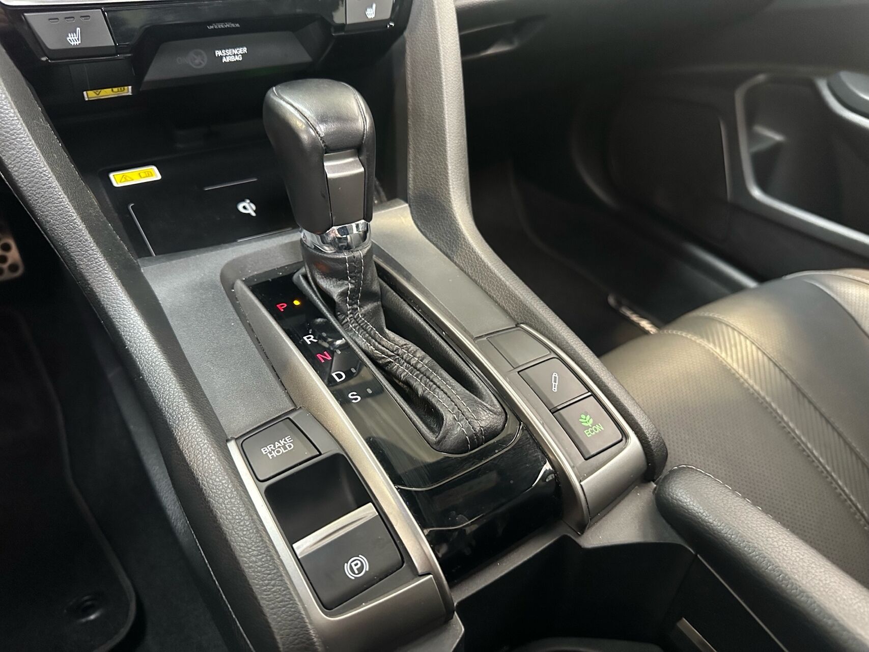 Billede af Honda Civic 1,5 VTEC Turbo Prestige Navi CVT 182HK 5d 6g Aut.