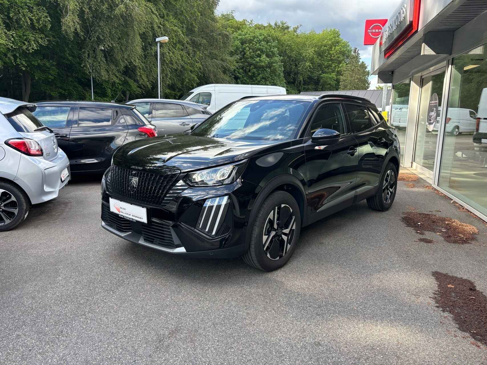 Billede af Peugeot 2008 1,2 PureTech Allure EAT8 130HK 5d 8g Aut.